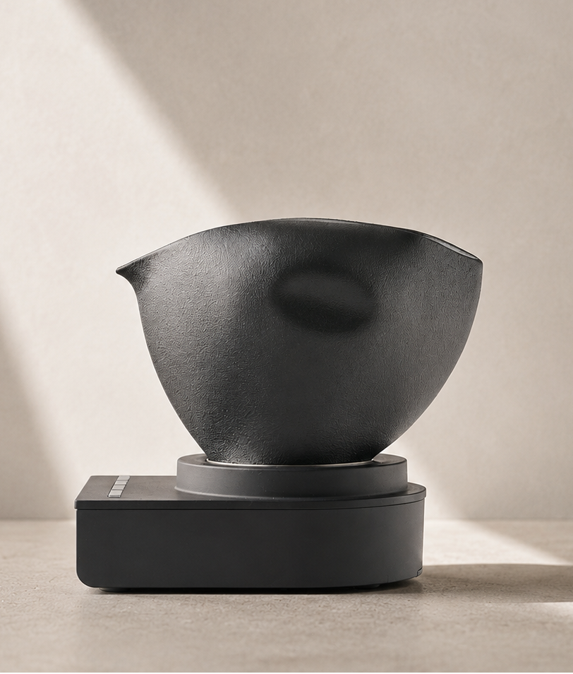 Cha Maker machine with black bowl